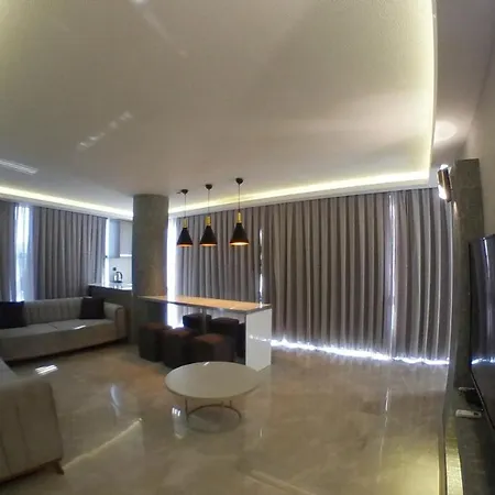 Le Luxe Hotell