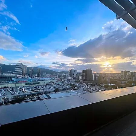 Le Luxe Hotel