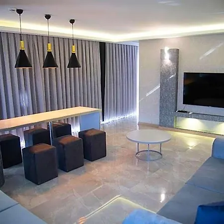 Le Luxe